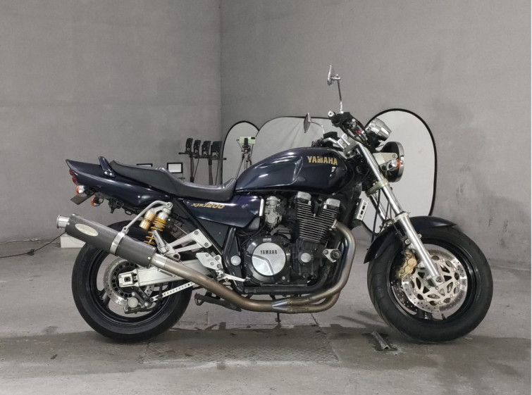 Мотоцикл Yamaha XJR1200 с пробегом 33742 km