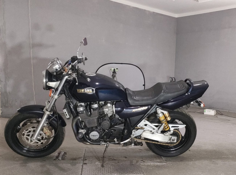 Мотоцикл Yamaha XJR1200 с пробегом 33742 km