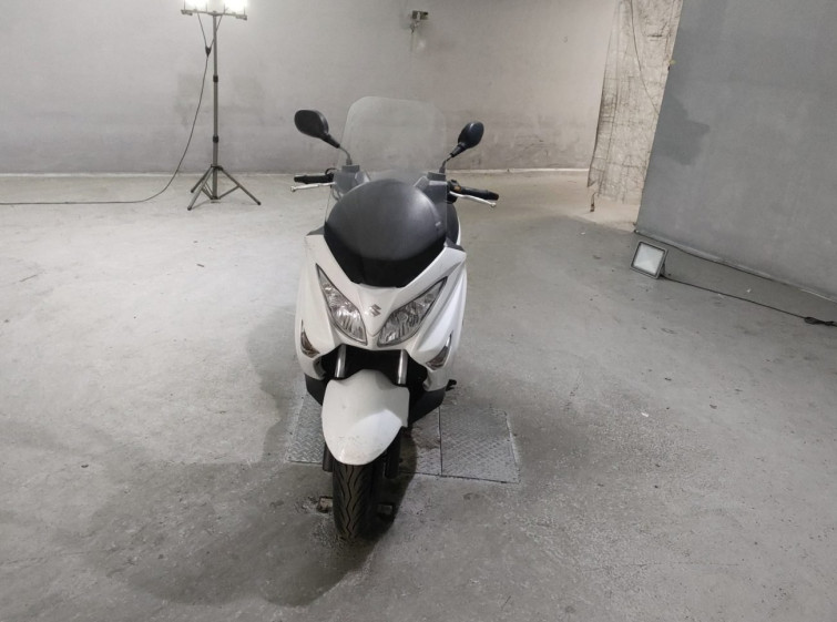Мотоцикл Suzuki BURGMAN200 с пробегом 12576 km