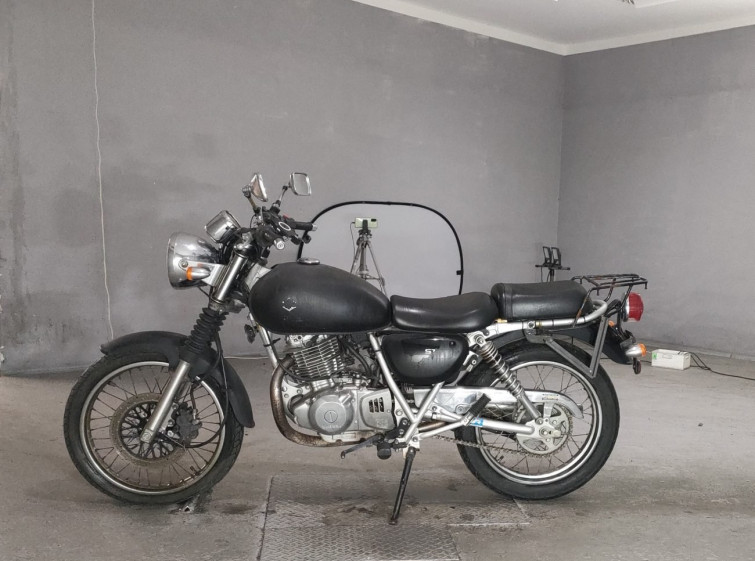 Мотоцикл Suzuki ST250E с пробегом 14883 km