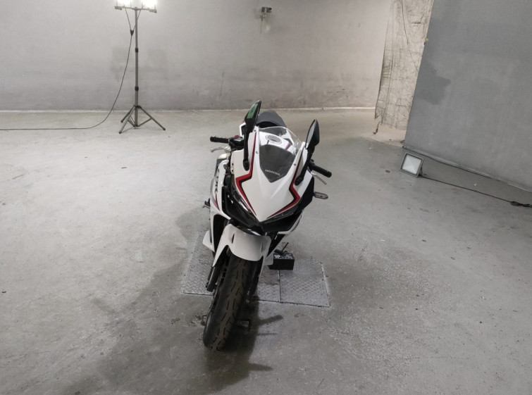 Мотоцикл Honda CBR400R с пробегом 58431 km
