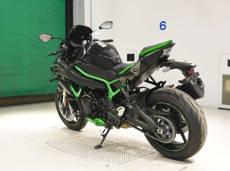 Мотоцикл Kawasaki Z H2 SE с пробегом 7819 km