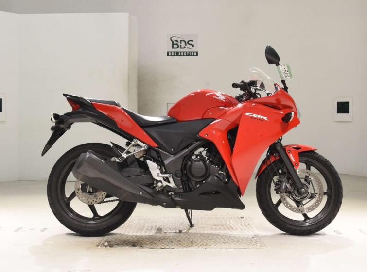 Мотоцикл Honda CBR250RA с пробегом 68548 km