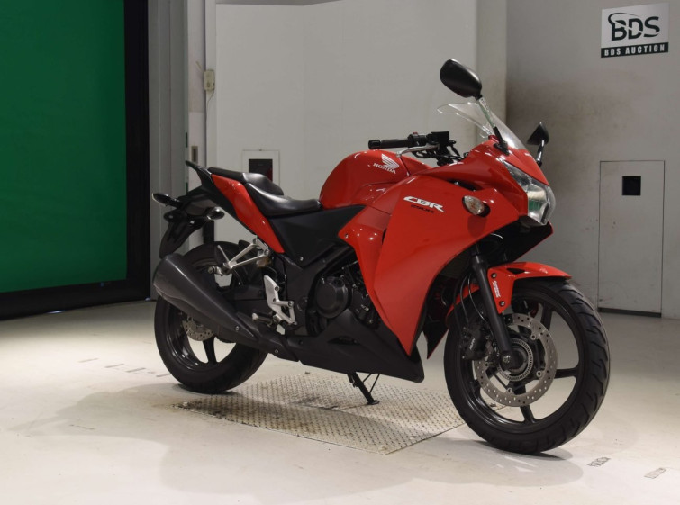 Мотоцикл Honda CBR250RA с пробегом 68548 km