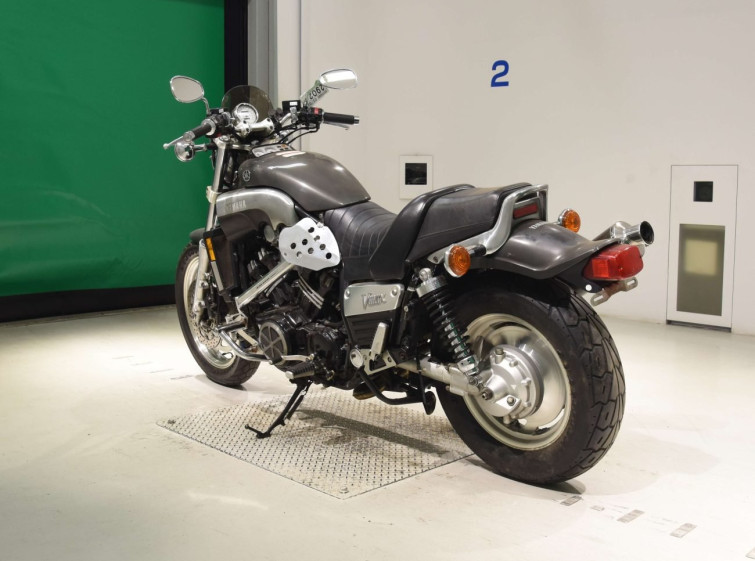 Мотоцикл Yamaha V-MAX1200 с пробегом 17286 km