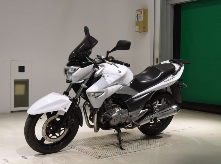 Мотоцикл Suzuki GSR250 с пробегом 55315 km