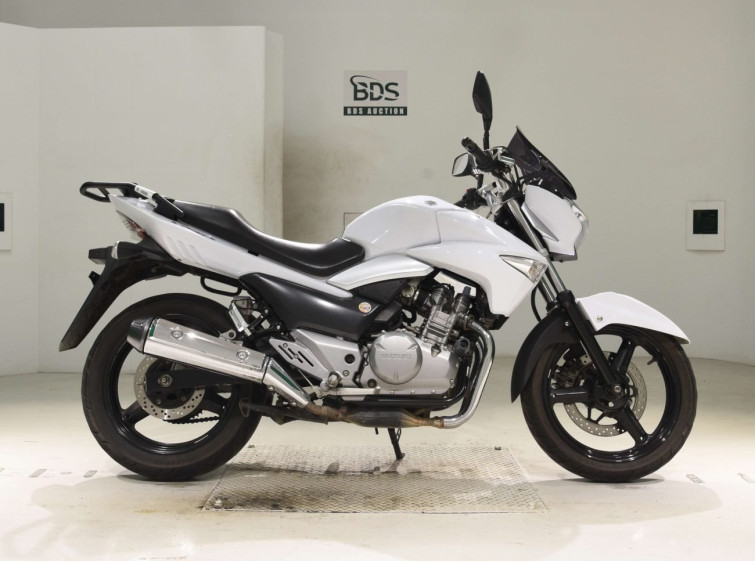 Мотоцикл Suzuki GSR250 с пробегом 55315 km