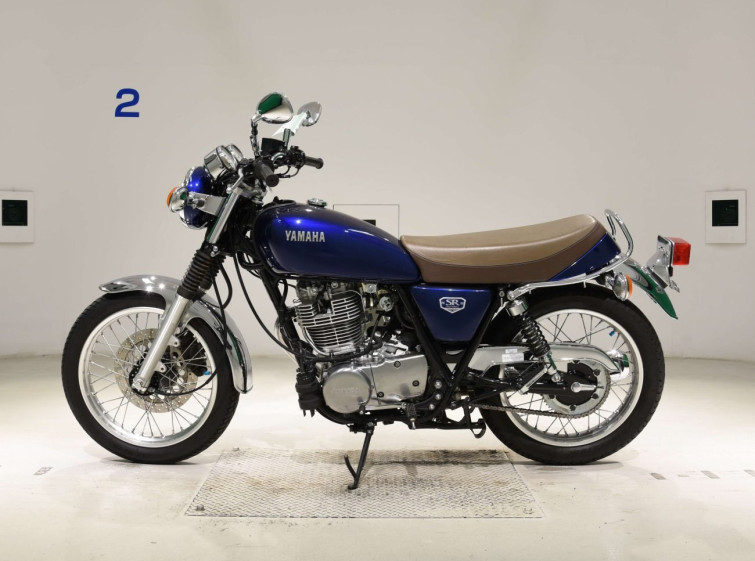 Мотоцикл Yamaha SR400 с пробегом 9428 km