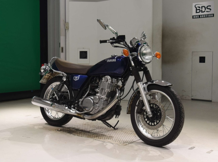 Мотоцикл Yamaha SR400 с пробегом 9428 km