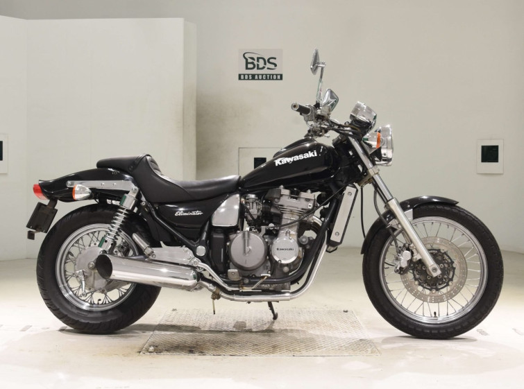 Мотоцикл Kawasaki ELIMINATOR 400 с пробегом 9556 km
