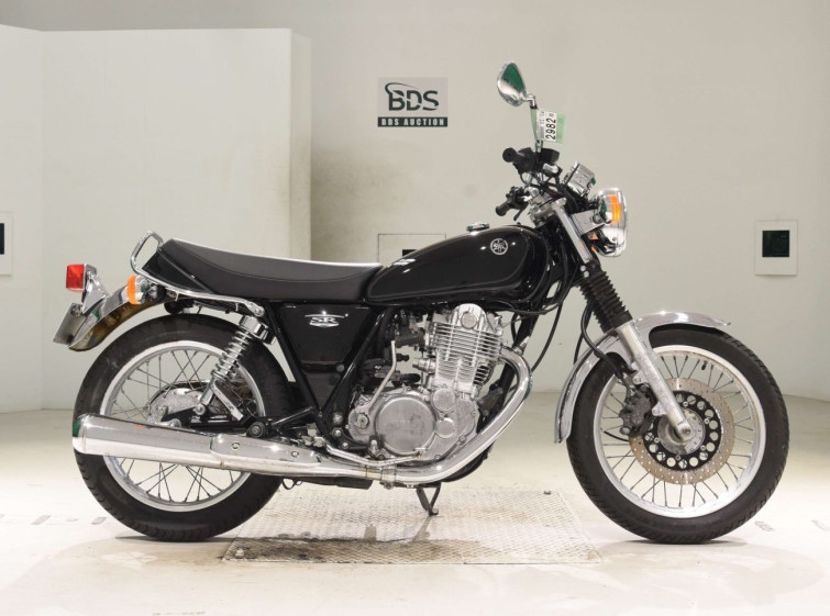 Мотоцикл Yamaha SR400 с пробегом 2238 km