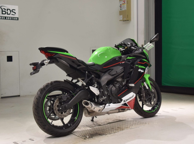 Мотоцикл Kawasaki NINJA ZX-25R с пробегом 19868 km