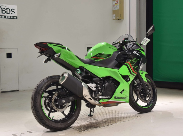 Мотоцикл Kawasaki NINJA250 с пробегом 8239 km