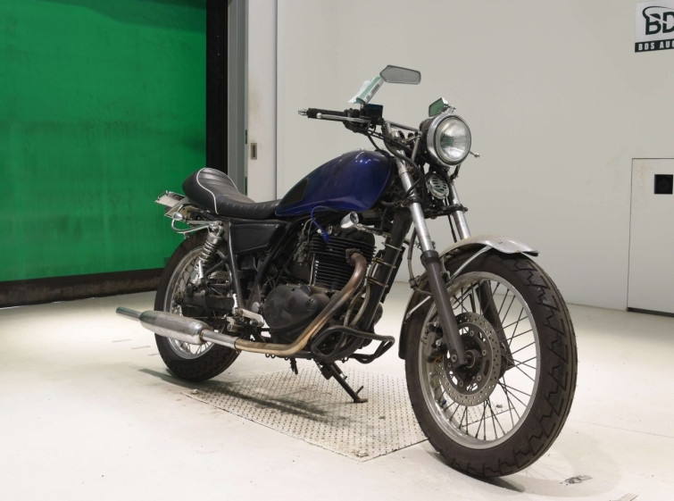 Мотоцикл Kawasaki 250TR с пробегом 1649 km