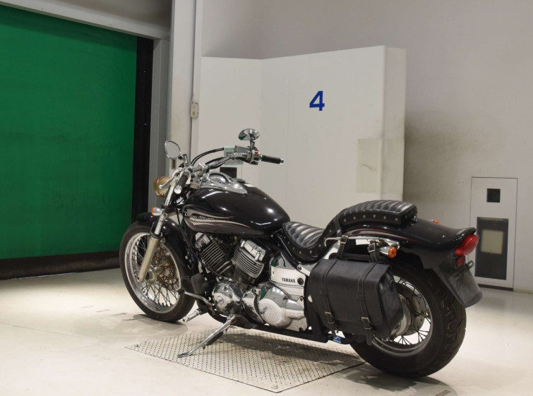 Мотоцикл Yamaha DRAGSTAR XVS400