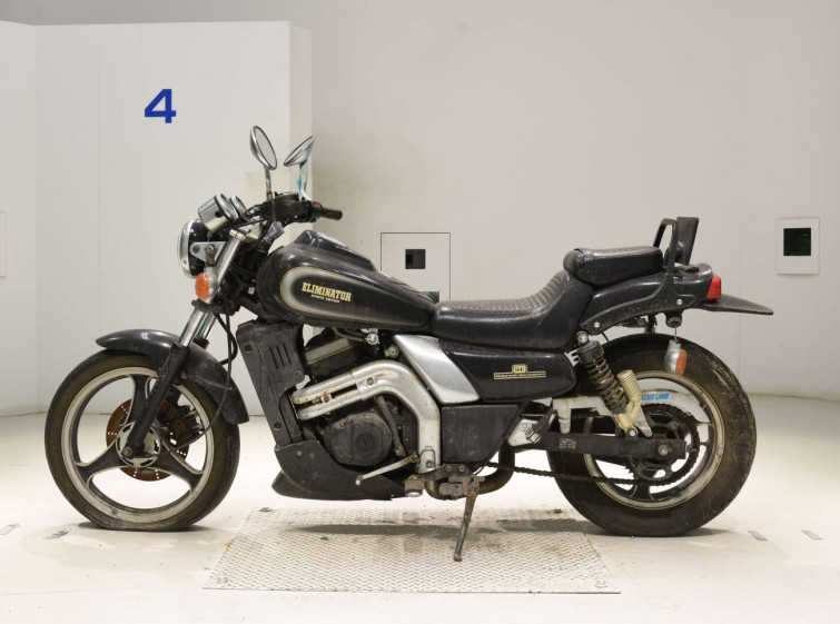 Мотоцикл Kawasaki ELIMINATOR 250SE с пробегом 7682 km