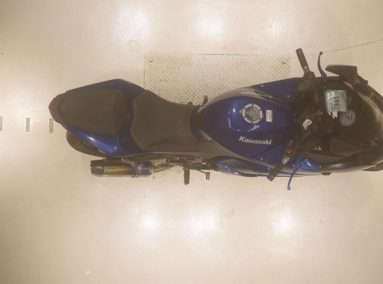 Мотоцикл Kawasaki NINJA250R з пробігом 13366 km