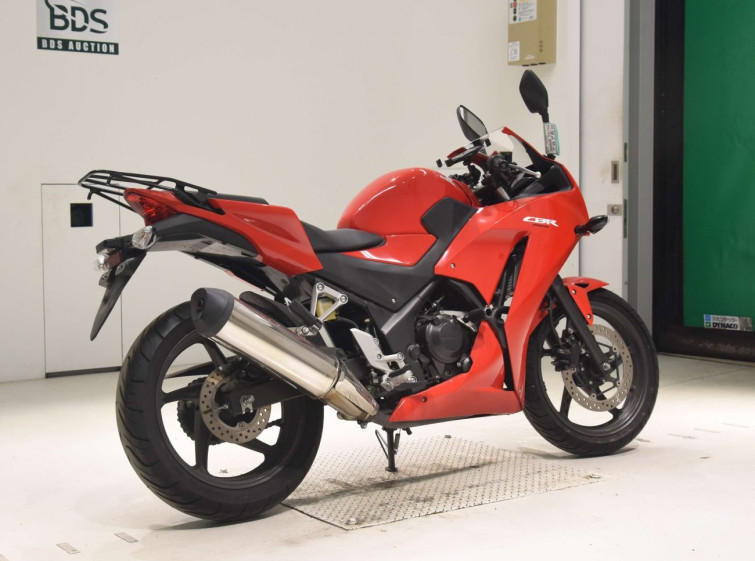 Мотоцикл Honda CBR250R с пробегом 16371 km