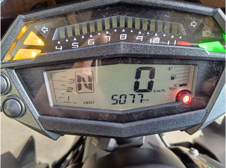 Мотоцикл Kawasaki Z1000 с пробегом 5077 km