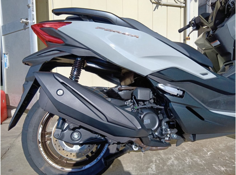 Мотоцикл Honda FORZA с пробегом 1893 km