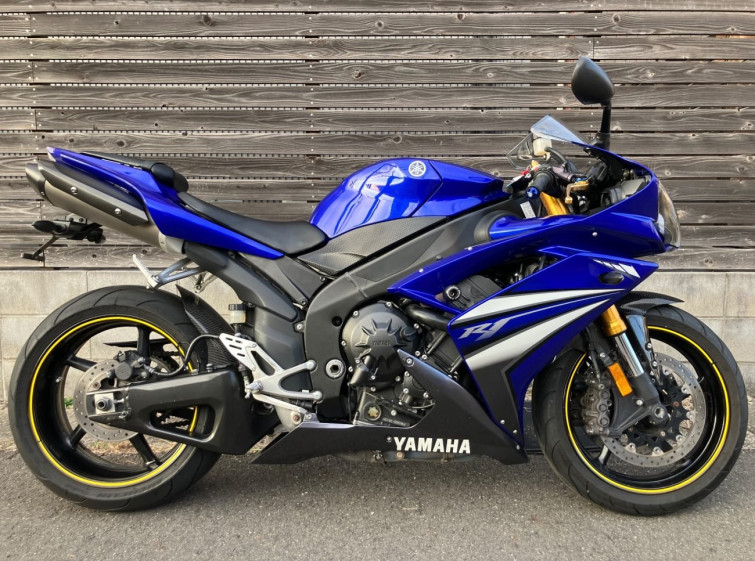 Мотоцикл Yamaha YZF-R1 з пробігом 32196 km
