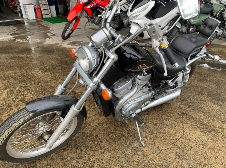 Мотоцикл Suzuki INTRUDER 400 с пробегом 1965 km