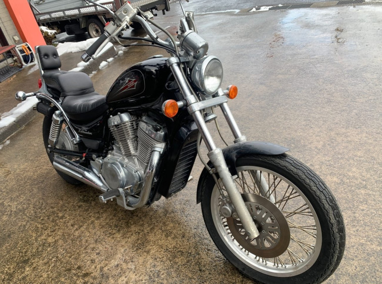 Мотоцикл Suzuki INTRUDER 400 с пробегом 1965 km