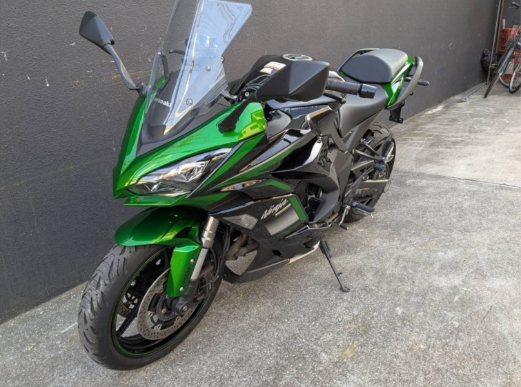 Мотоцикл Kawasaki ninja 1000 sx с пробегом 24386 km