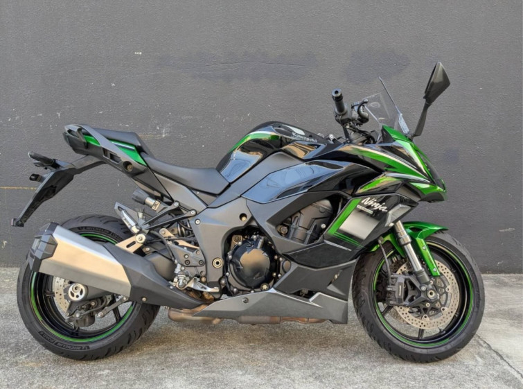 Мотоцикл Kawasaki ninja 1000 sx с пробегом 24386 km