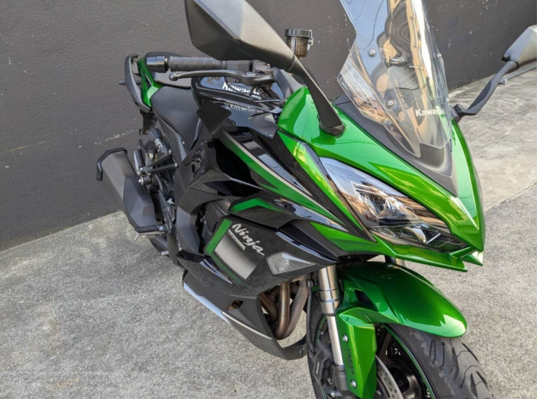 Мотоцикл Kawasaki ninja 1000 sx с пробегом 24386 km