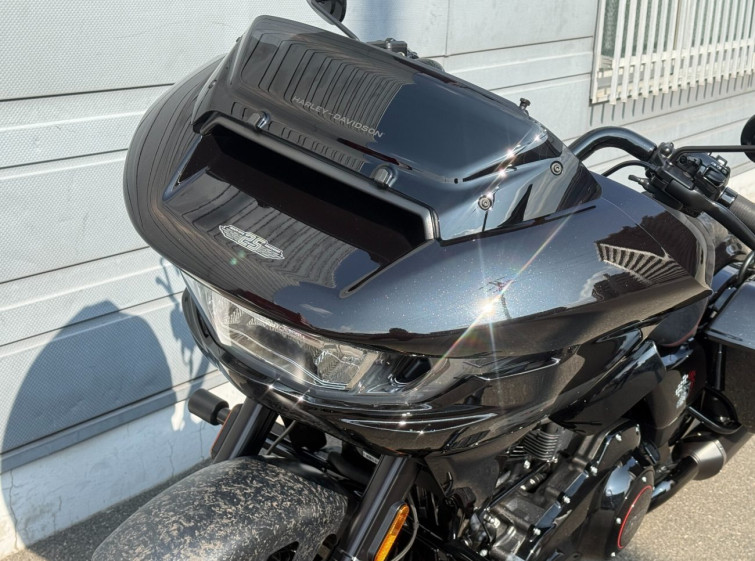 Мотоцикл HD FLTRXSTSE CVO з пробігом 1820 km