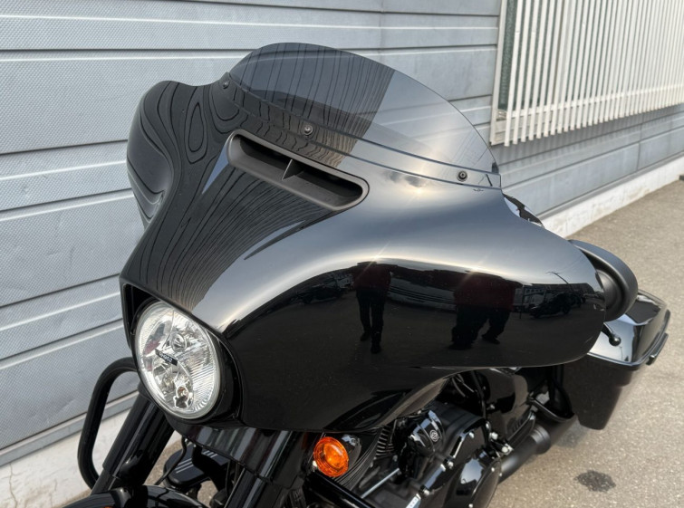 Мотоцикл HD SREET GLIDE FLHX1750 с пробегом 15680 km