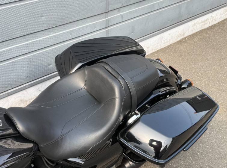 Мотоцикл HD SREET GLIDE FLHX1750 с пробегом 15680 km