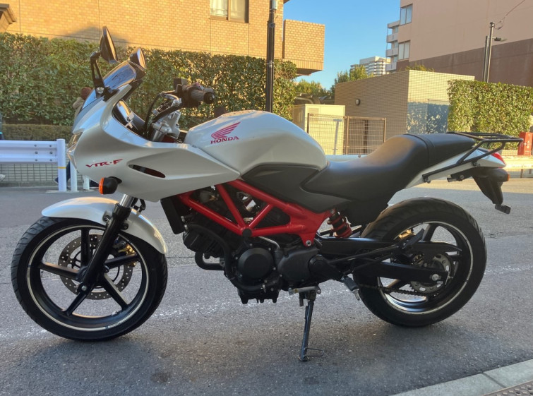 Мотоцикл Honda VTR250F с пробегом 22895 km