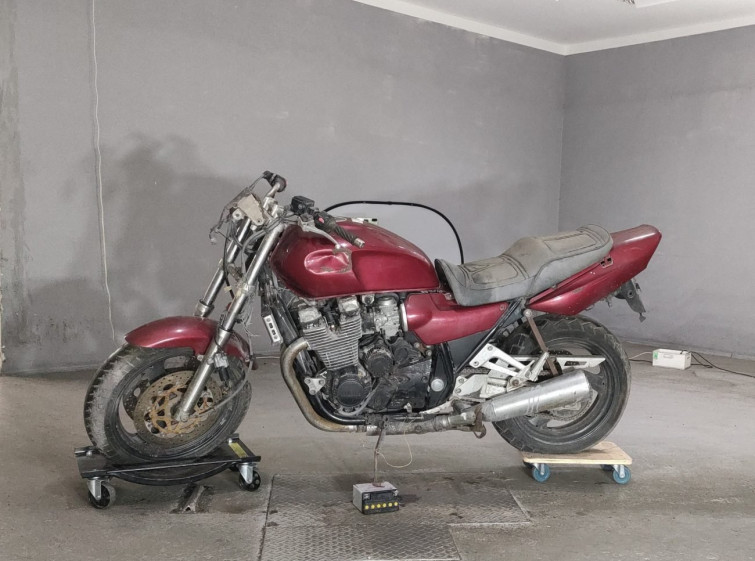 Мотоцикл Yamaha XJR1200