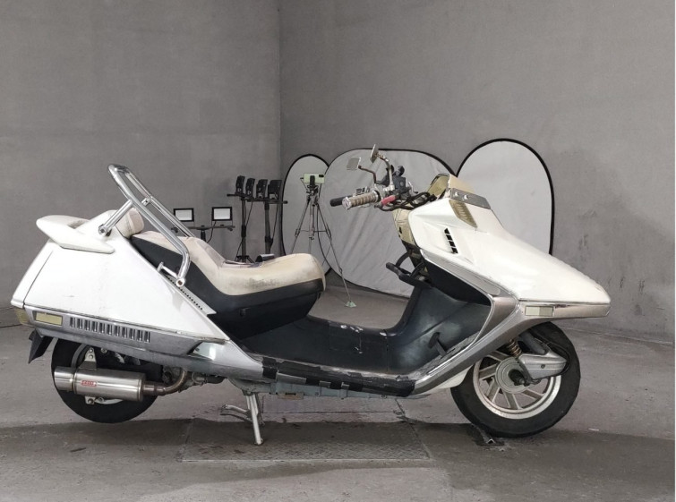 Мотоцикл Honda FUSION с пробегом 16716 km