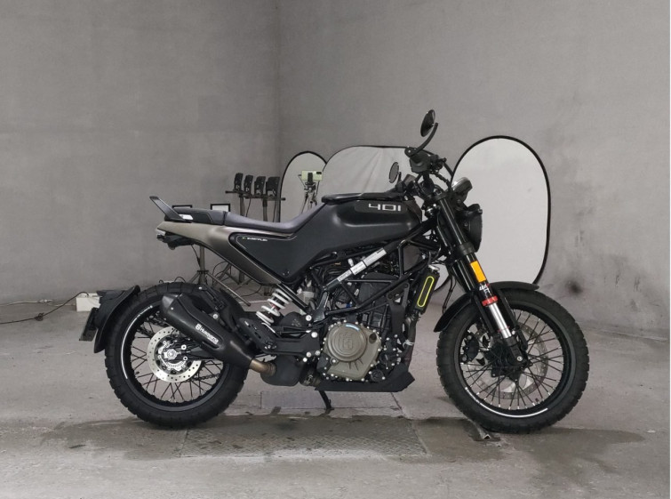 Мотоцикл Husqvarna SVARTPILEN 401 с пробегом 5743 km