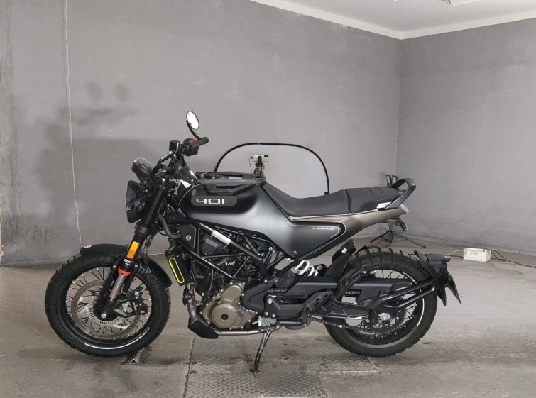 Мотоцикл Husqvarna SVARTPILEN 401 с пробегом 5743 km