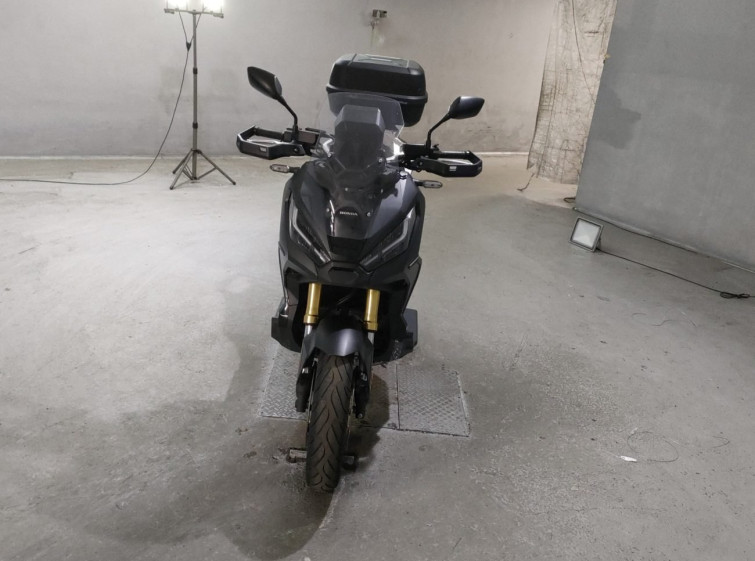 Мотоцикл Honda X-ADV750 з пробігом 11288 km