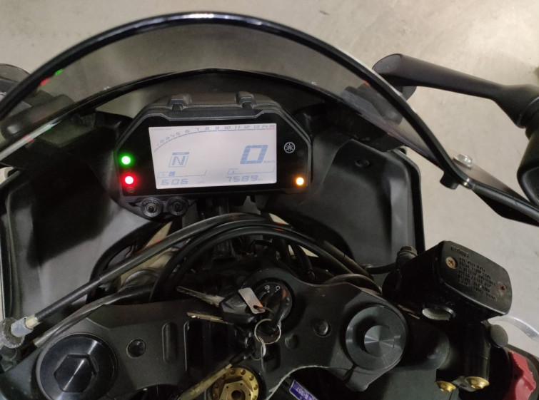 Мотоцикл Yamaha YZF-R25 з пробігом 7589 km