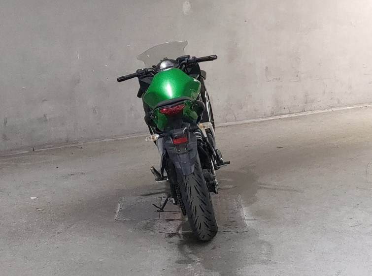 Мотоцикл Kawasaki NINJA400 з пробігом 22366 km