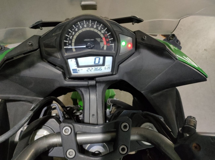 Мотоцикл Kawasaki NINJA400 з пробігом 22366 km