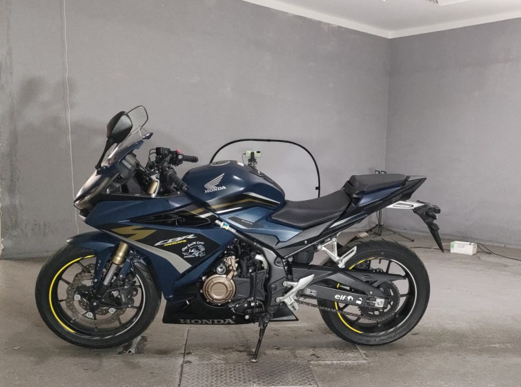 Мотоцикл Honda CBR400R с пробегом 9047 km