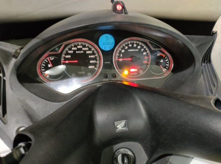 Мотоцикл Honda SILVERWING600GT з пробігом 32802 km