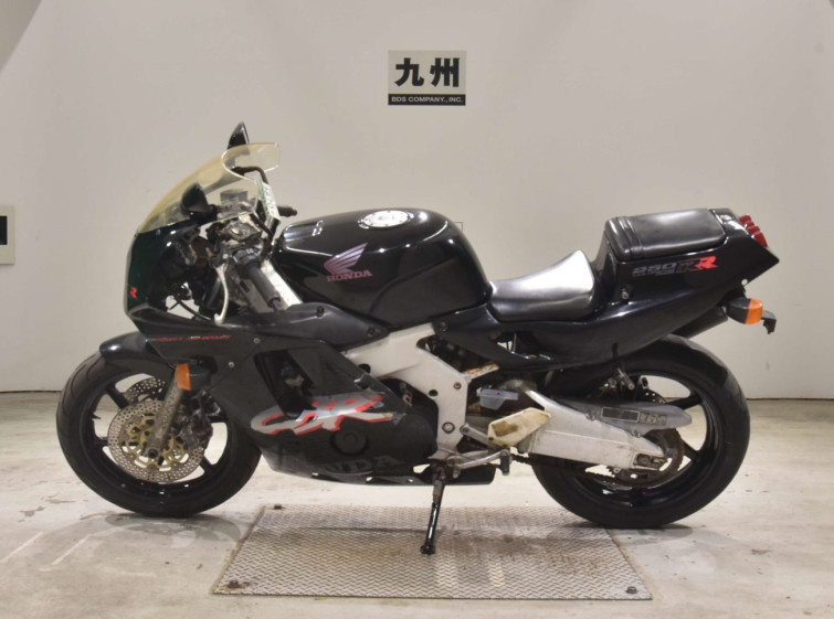 Мотоцикл Honda CBR250RR с пробегом 24972 km