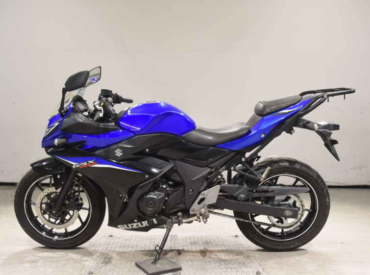 Мотоцикл Suzuki GSX250R