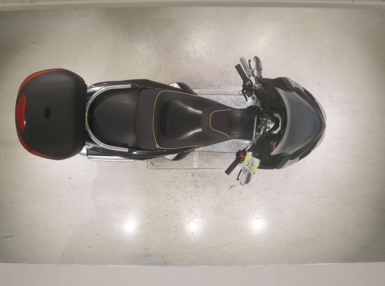 Мотоцикл Yamaha MAJESTY 400 з пробігом 8029 km