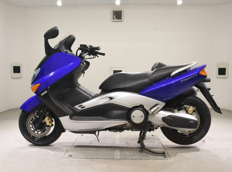 Мотоцикл Yamaha T-MAX500 з пробігом 6067 km