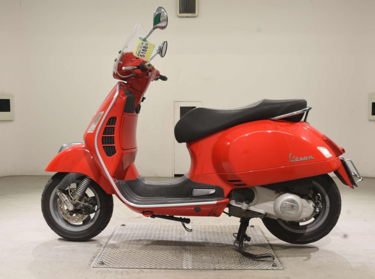 Мотоцикл Vespa GTS250 IE с пробегом 24030 km