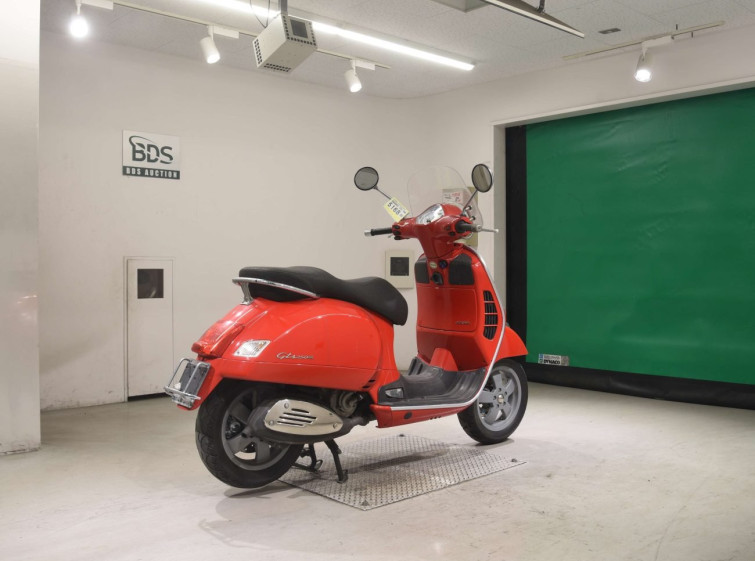 Мотоцикл Vespa GTS250 IE с пробегом 24030 km